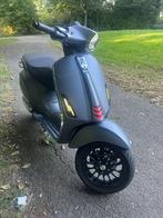 Vespa sprint iget 50 cc uit 2018, Fietsen en Brommers, Scooters | Vespa, Ophalen, Maximaal 45 km/u, Vespa S, Zo goed als nieuw