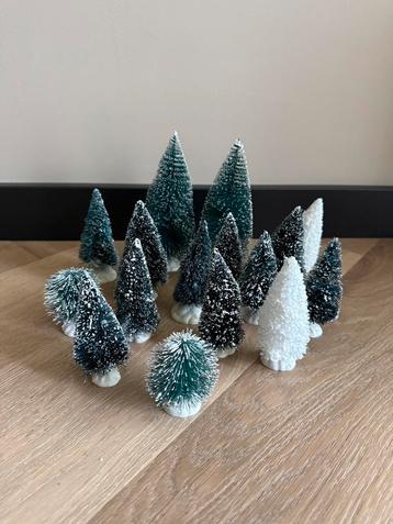 Kerst - Bomen divers beschikbaar voor biedingen