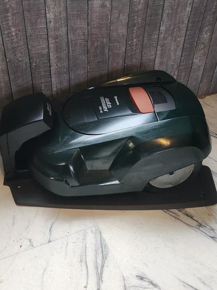 Husqvarna Automower 220 Grasrobot Grasmaaierrobot, Tuin en Terras, Robotmaaiers, Gebruikt, 20 tot 25 cm, Ophalen of Verzenden
