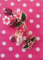 Leuke cloisonne muis broche: tak met bramen & bloemen., Ophalen of Verzenden, Nieuw