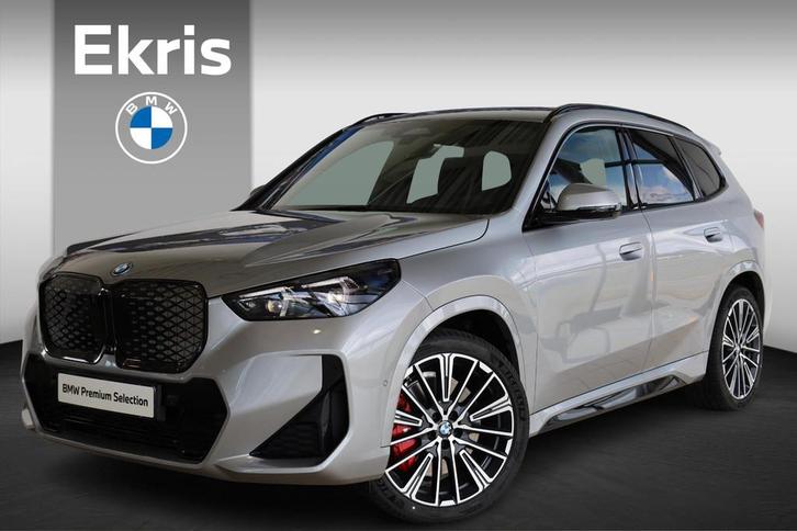 BMW iX1 eDrive20 M Sportpakket Pro | Head-Up Display | Panor, Auto's, BMW, Bedrijf, Te koop, iX1, Alarm, Bochtverlichting, Dakrails