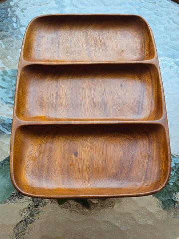 Vintage houten drievaks schaal beschikbaar voor biedingen