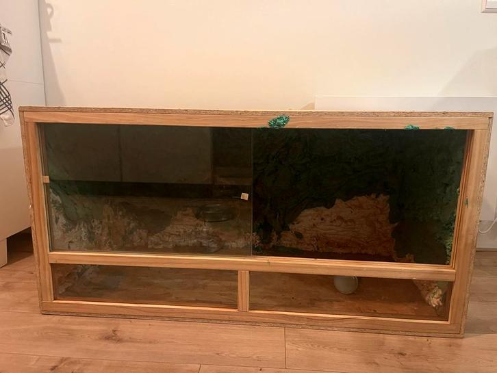 Mooi terrarium te koop, Dieren en Toebehoren, Reptielen en Amfibieën | Toebehoren, Zo goed als nieuw, Ophalen