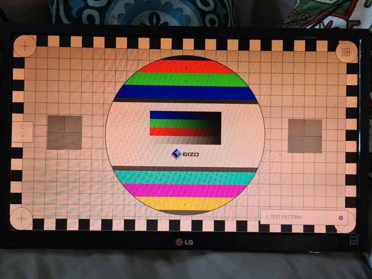 23 inch LG monitor, Computers en Software, Monitoren, Zo goed als nieuw, 60 Hz of minder, DVI, HDMI, VGA, Gaming, Hoofdtelefoonaansluiting