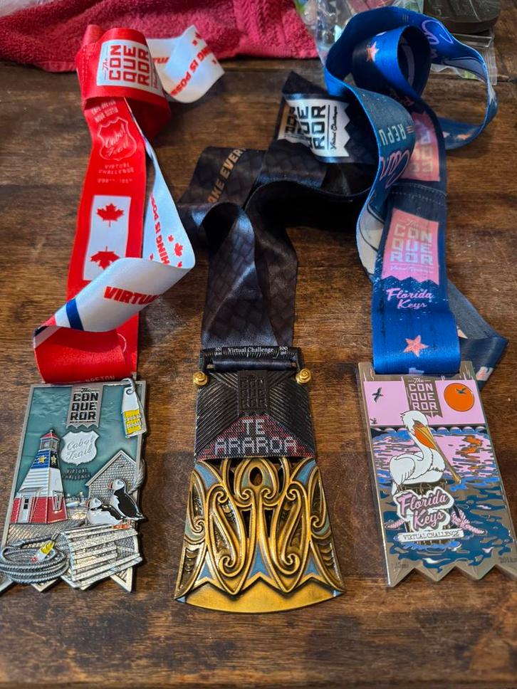 3 zware virtual challenge medailles met lint, Postzegels en Munten, Penningen en Medailles, Overige materialen, Ophalen of Verzenden