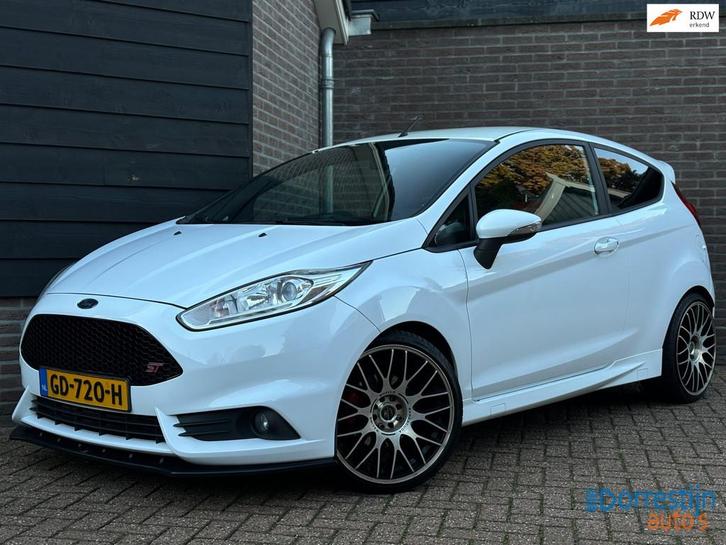 Ford Fiesta 1.6 ST2 | 182pk | Stoelverwarming | Recaro | Dea, Auto's, Ford, Bedrijf, Te koop, Fiësta, ABS, Airbags, Airconditioning