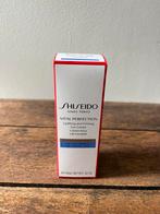 Shiseido vital perfection eye cream 15ml, Nieuw, Ogen, Ophalen of Verzenden, Verzorging