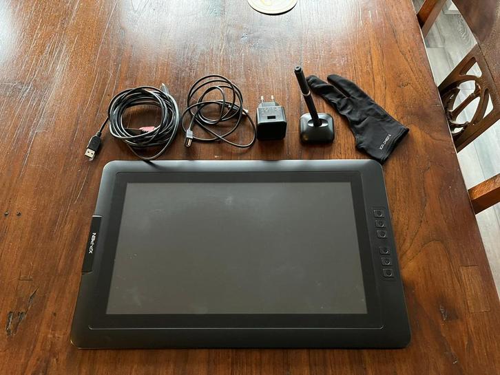 XP Pen Artist 15.6 tekentablet, Computers en Software, Tekentablets, Zo goed als nieuw, Bedraad, Multi-touch, Ophalen of Verzenden