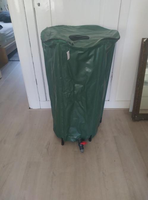 Waterteil 250 liter, Tuin en Terras, Regentonnen, Zo goed als nieuw, Kunststof, 150 liter of meer, Met kraantje, Ophalen of Verzenden