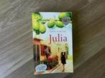 Julia, Ophalen of Verzenden, Zo goed als nieuw, Achtergrond en Informatie