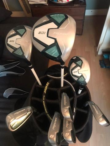 Zeer mooie dames Wilson golfset met optie voor tas beschikbaar voor biedingen