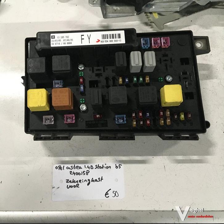 Opel Astra 1.4 B Station 2005 Wagennr 2400158    Zekeringkas, Auto-onderdelen, Elektronica en Kabels, Gebruikt, Ophalen of Verzenden
