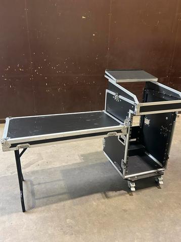 Odyssey taperack + tafel + laptopplatform beschikbaar voor biedingen