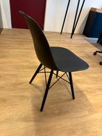 Eames kuipstoel (replica), Ophalen, Gebruikt, Zwart, Metaal