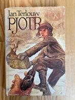 Boek Pjotr - Jan Terlouw, Boeken, Ophalen of Verzenden, Gelezen, Fictie