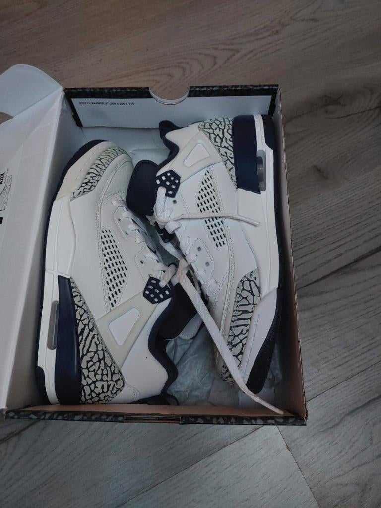 Jordan Spizike Low "Obsidian", Blauw, Ophalen of Verzenden, Sneakers of Gympen, Zo goed als nieuw