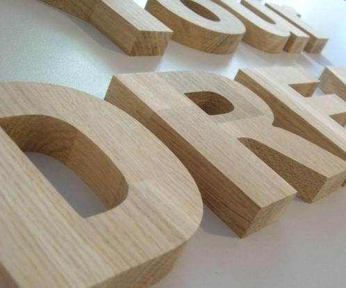 Houten Letters, Huis en Inrichting, Stoffering | Behang, Bruin, minder dan 10 m², Ophalen of Verzenden