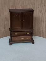 Houten kastje poppenhuis, Ophalen of Verzenden, Gebruikt, Poppenhuis