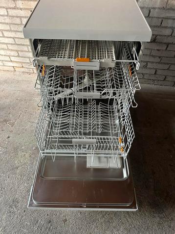 Miele Vaatwasser Vrijstaand A++ beschikbaar voor biedingen