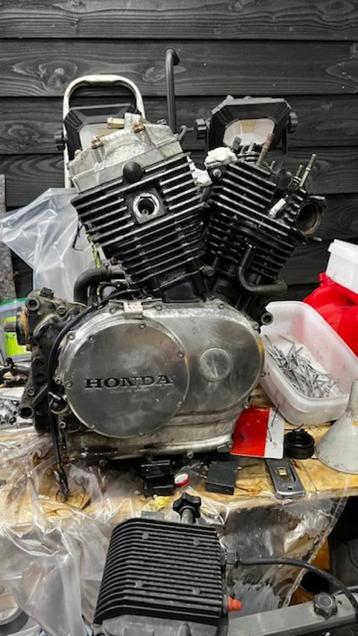 honda vt700c 1985 motorblok beschikbaar voor biedingen