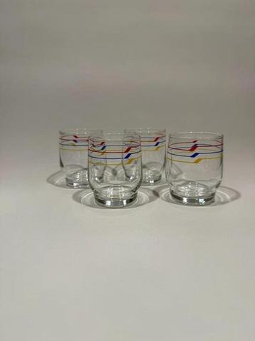 4x Kleurrijke retro drinkglazen beschikbaar voor biedingen