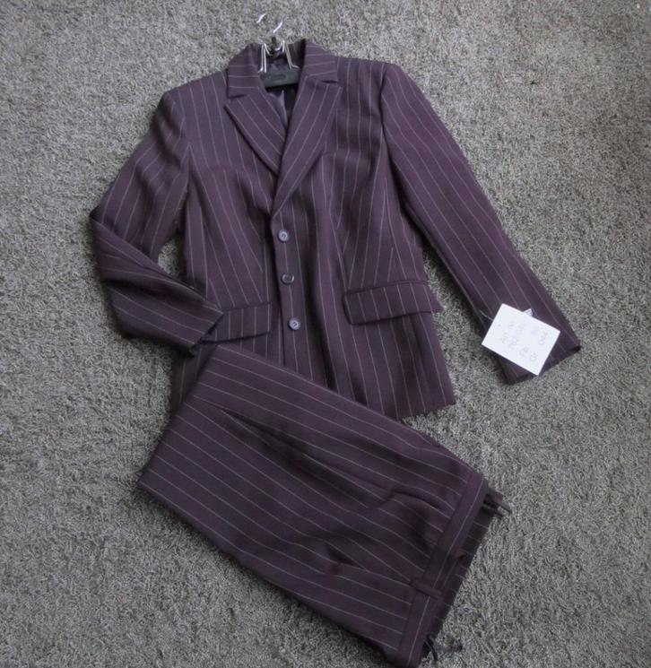 Prachtig DAMESPAK/KOSTUUM Nieuw met kaartje. Mt 40/42, Kleding | Dames, Jasjes, Kostuums en Pakken, Nieuw, Kostuum of Pak, Maat 38/40 (M)