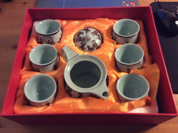 High-quality goods Ceramics theeset 8 delig. Dubbelzijdig, Huis en Inrichting, Keuken | Servies, Kop(pen) en/of Schotel(s), Overige stijlen