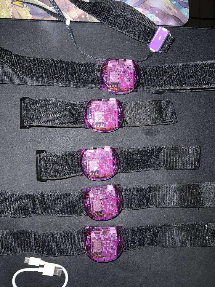 SlimeVR set – 5 officiële trackers + hip extension – ZGAN, Spelcomputers en Games, Virtual Reality, Zo goed als nieuw, Pc, Controller