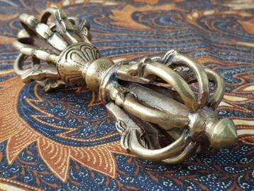 Mooie antieke Oosterse Dorje of Vajra van brons 16,8 cm. beschikbaar voor biedingen