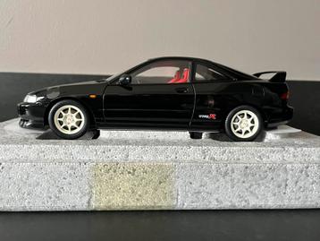 Motorhelix 1:18 Honda Integra Type R (DC2) zwart beschikbaar voor biedingen