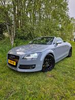 Audi TT 2.0 Tfsi Roadster 147KW S-tronic Nardo Grey - Cabrio, Auto's, Audi, TT, Zwart, 4 cilinders, Leder en Stof