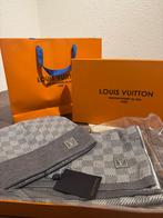 LV muts en sjaal set te koop!, Nieuw, Overige maten, Ophalen of Verzenden, Louis Vuitton
