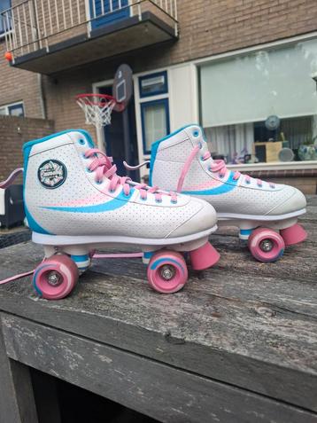 Nijdam rolschaatsen 39 beschikbaar voor biedingen