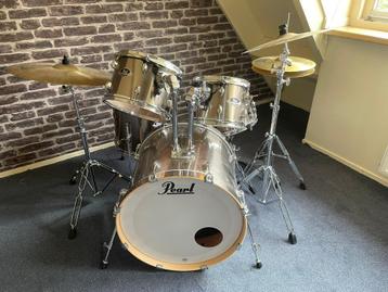 Compleet Pearl Export drumstel met kruk beschikbaar voor biedingen
