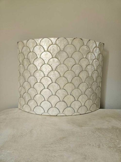 Schelpen capiz wandvaas 3 uit Bali, Huis en Inrichting, Woonaccessoires | Vazen, Nieuw, Wit, Minder dan 50 cm, Overige materialen