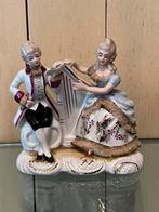 Porseleinen beeld, Antiek en Kunst, Antiek | Porselein, Ophalen of Verzenden