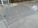 Twee stuks Betonnet 10 mm gegalvaniseerd  200x300, Doe-het-zelf en Verbouw, Metalen, Ophalen, Zo goed als nieuw, IJzer