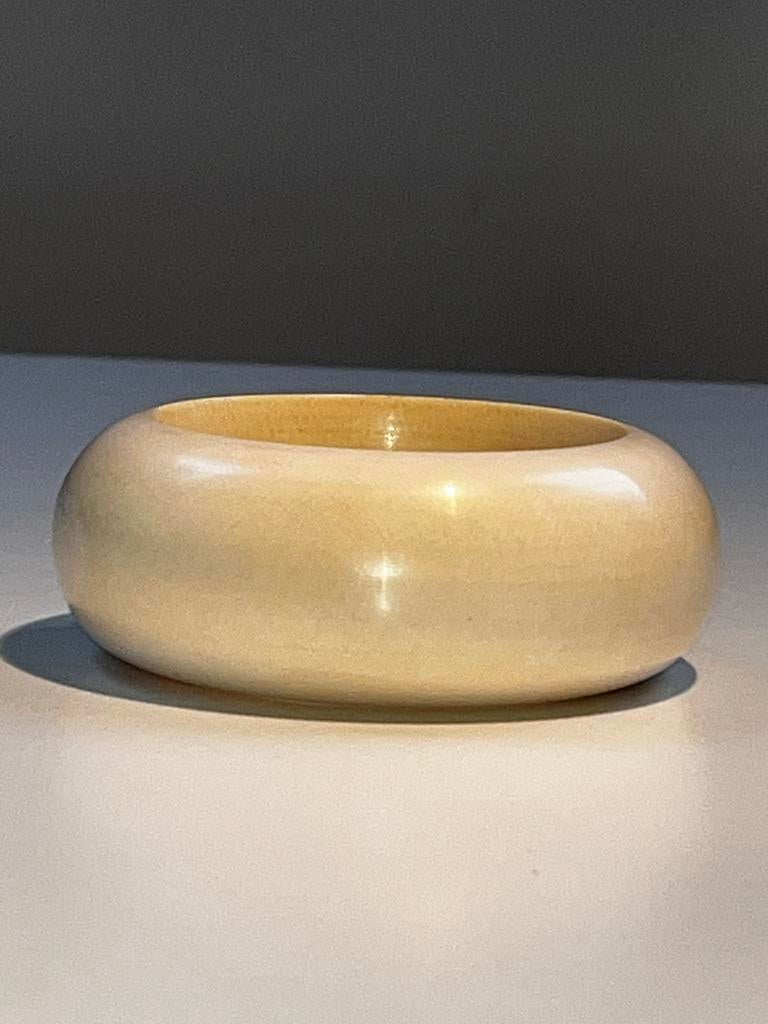 Oude handgesculpteerde armband been bracelet 200 gr bangle, Sieraden, Tassen en Uiterlijk, Armbanden, Ophalen of Verzenden, Gebruikt