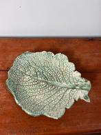 Oud koolblad schaaltje. Groen- beige aardewerk, Ophalen of Verzenden