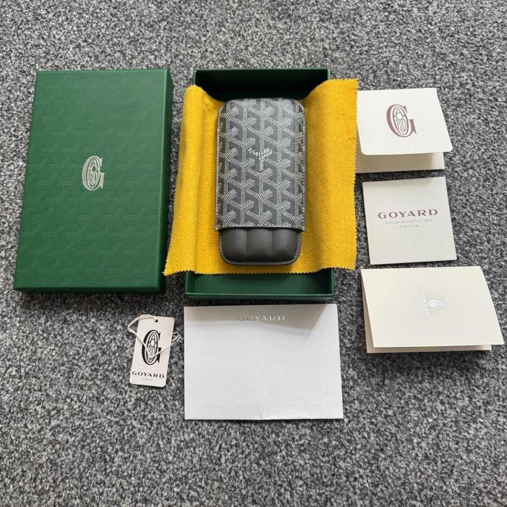 Goyard 3C Churchill sigarenkistje Grijs met Doos & Factuur, Sieraden, Tassen en Uiterlijk, Portemonnees, Nieuw, Grijs, Ophalen of Verzenden
