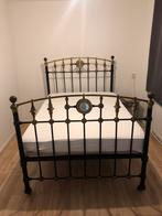 Antieke gietijzeren bed, Huis en Inrichting, Ophalen of Verzenden, Metaal, Zo goed als nieuw, Zwart