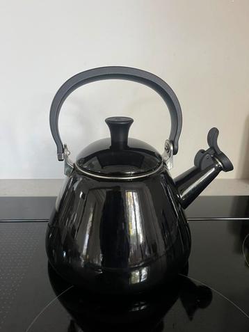 Zwarte creuset fluitketel 1,6L beschikbaar voor biedingen