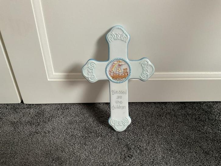 Decoratieve Kruis met Kinderlijke Afbeelding, Antiek en Kunst, Antiek | Religie, Ophalen of Verzenden