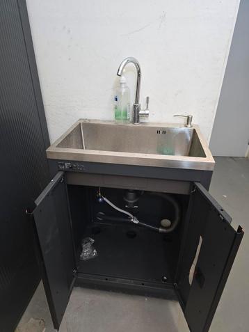 Beta Wastafel met Onderkast beschikbaar voor biedingen