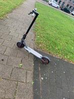 Eelektrische step met gps en oplader 25km/u, Fietsen en Brommers, Steps, Ophalen, Zo goed als nieuw, Elektrische step (E-scooter)