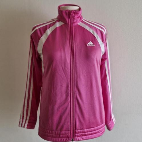 Cute roze Adidas 3 stripes trainingsjack mt XS 34, Kleding | Dames, Sportkleding, Zo goed als nieuw, Overige typen, Maat 34 (XS) of kleiner