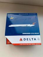 Delta CRJ900 1:400 GJ, Verzamelen, Luchtvaart en Vliegtuigspotten, Ophalen of Verzenden, Zo goed als nieuw, Schaalmodel