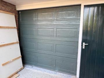 Elektrische roldeur garage 224 x 211 cm beschikbaar voor biedingen