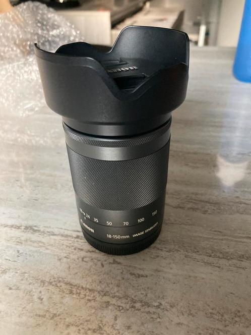 Canon ef-m 18-150 mm lens zonnekap uv-f. telelens tele efm, Audio, Tv en Foto, Fotografie | Lenzen en Objectieven, Zo goed als nieuw