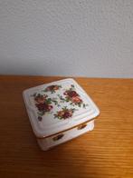 Adv 56 royal albert old country rose doosje, Ophalen of Verzenden